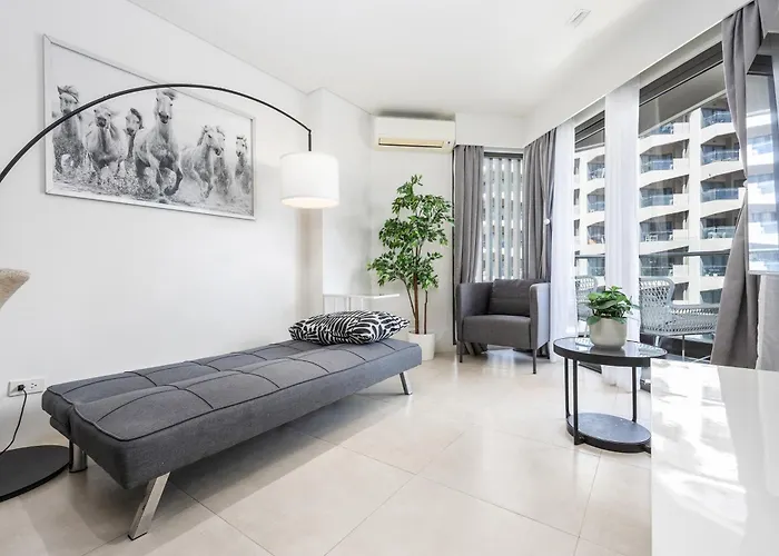 Leilighet Group Comfort At Tambuli Residences 1-bedroom For Up To 6 Guests By Dominik With Pool Access & Balcony In Mactan
