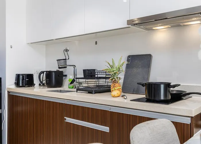 Leilighet Group Comfort At Tambuli Residences 1-bedroom For Up To 6 Guests By Dominik With Pool Access & Balcony In Mactan Lapu-Lapu City