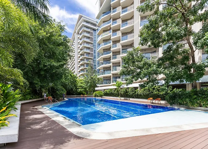 Group Comfort At Tambuli Residences 1-bedroom For Up To 6 Guests By Dominik With Pool Access & Balcony In Mactan