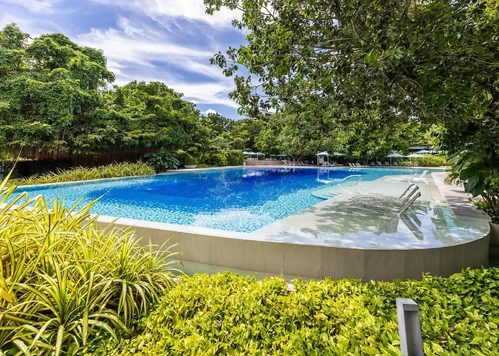 Group Comfort At Tambuli Residences 1-bedroom For Up To 6 Guests By Dominik With Pool Access & Balcony In Mactan Leilighet