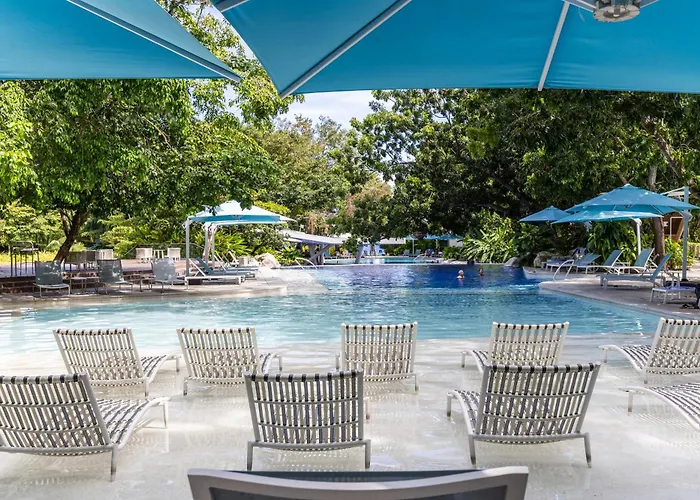 Group Comfort At Tambuli Residences 1-bedroom For Up To 6 Guests By Dominik With Pool Access & Balcony In Mactan Leilighet