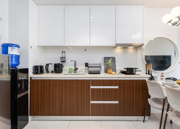 Group Comfort At Tambuli Residences 1-bedroom For Up To 6 Guests By Dominik With Pool Access & Balcony In Mactan *